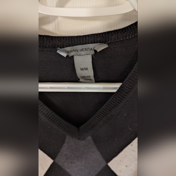 Urban Heritage Sweater Vest - Picture 2 of 5